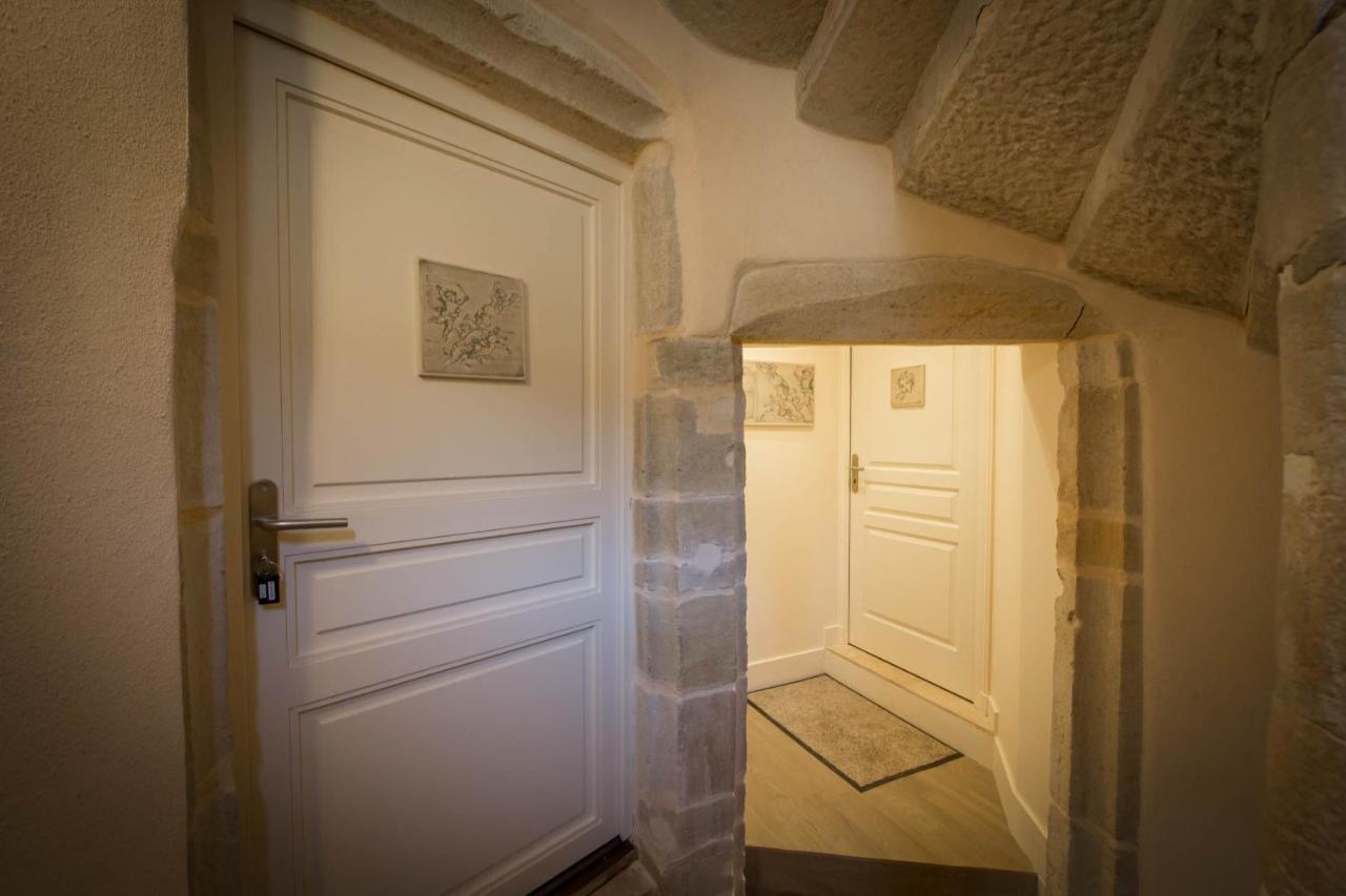 Le Cara - 4 Appartements Calmes Et Chics Au Coeur De Beaune Бон Екстериор снимка