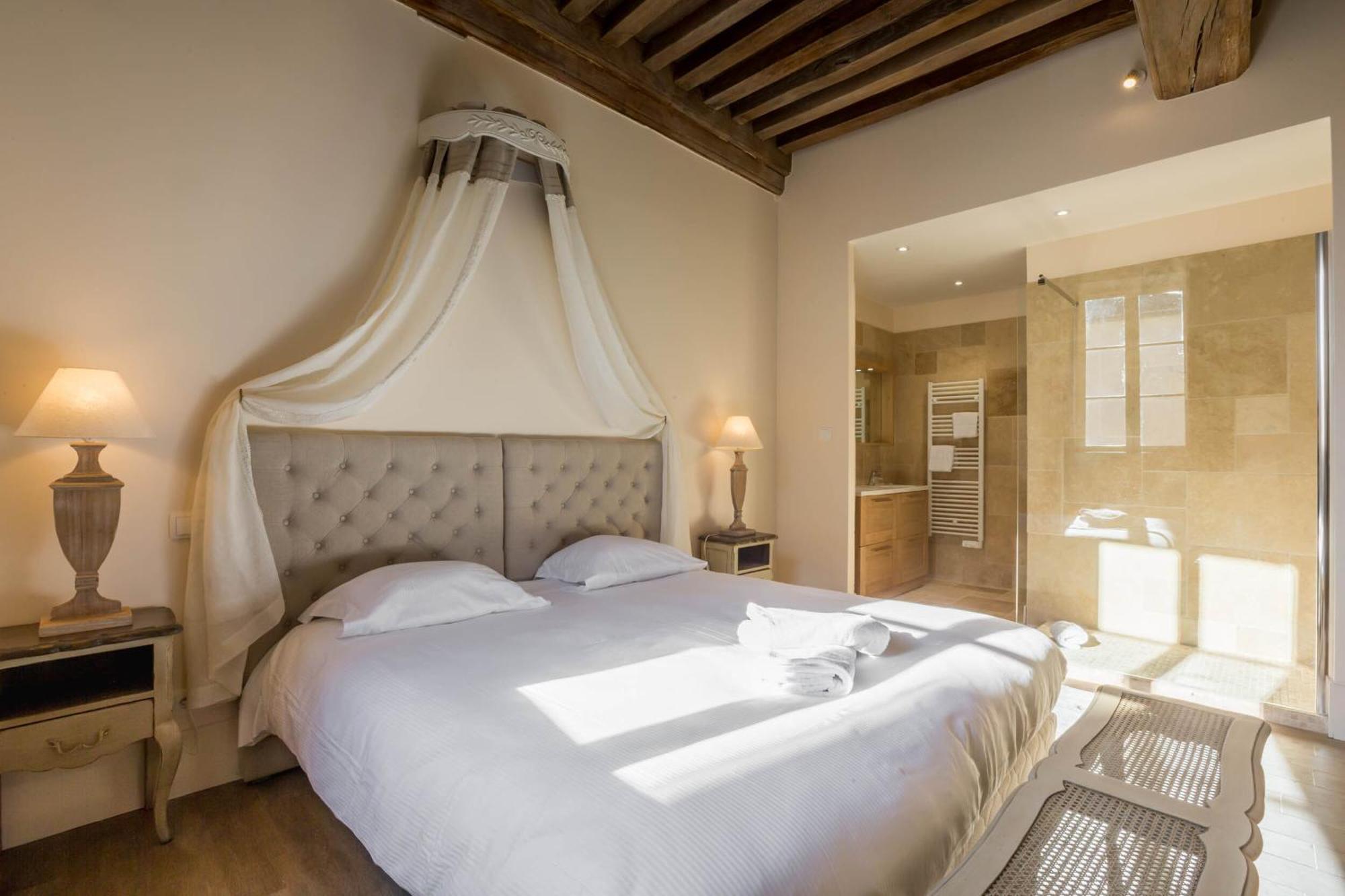Le Cara - 4 Appartements Calmes Et Chics Au Coeur De Beaune Бон Стая снимка
