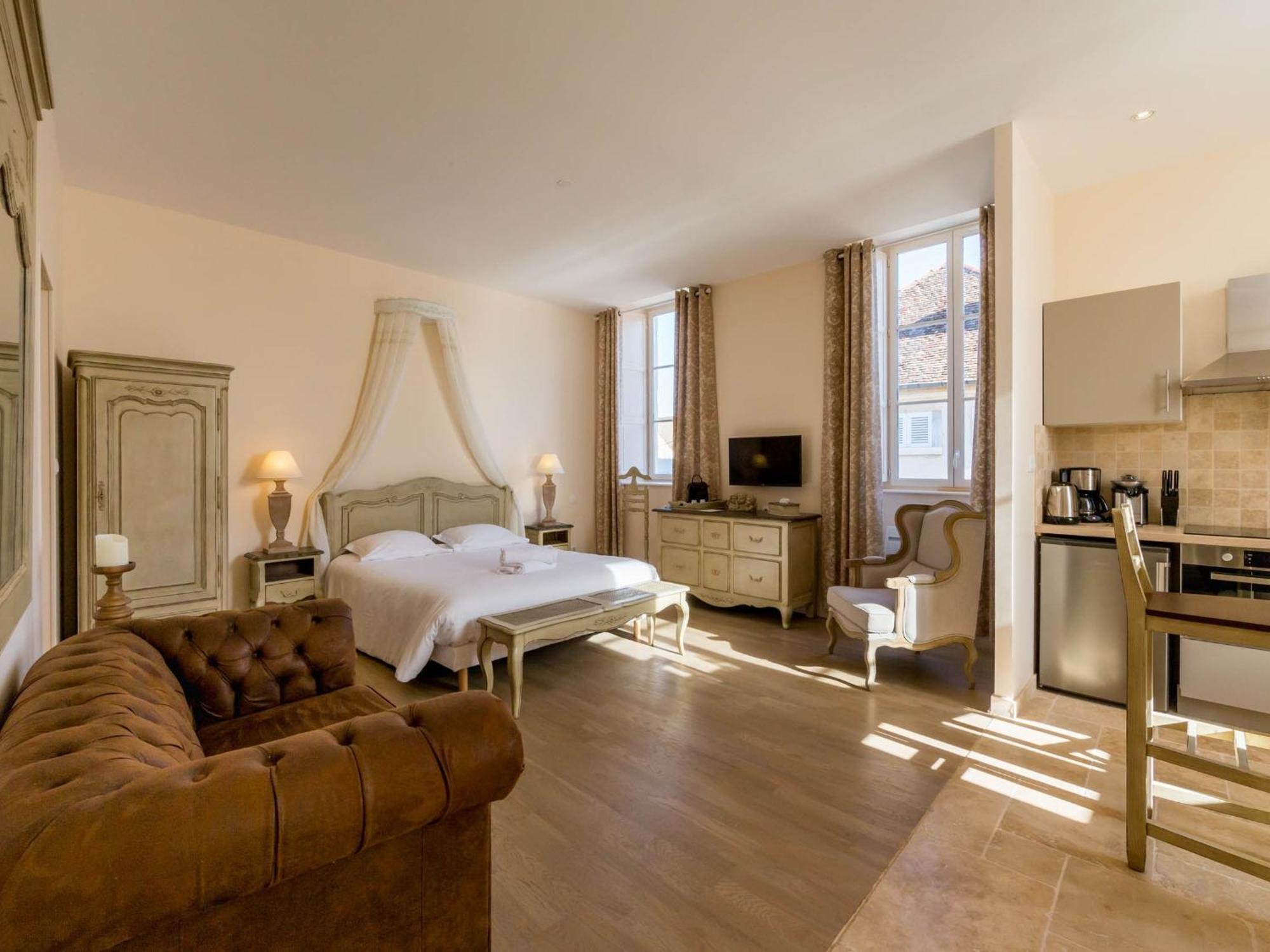Le Cara - 4 Appartements Calmes Et Chics Au Coeur De Beaune Бон Стая снимка