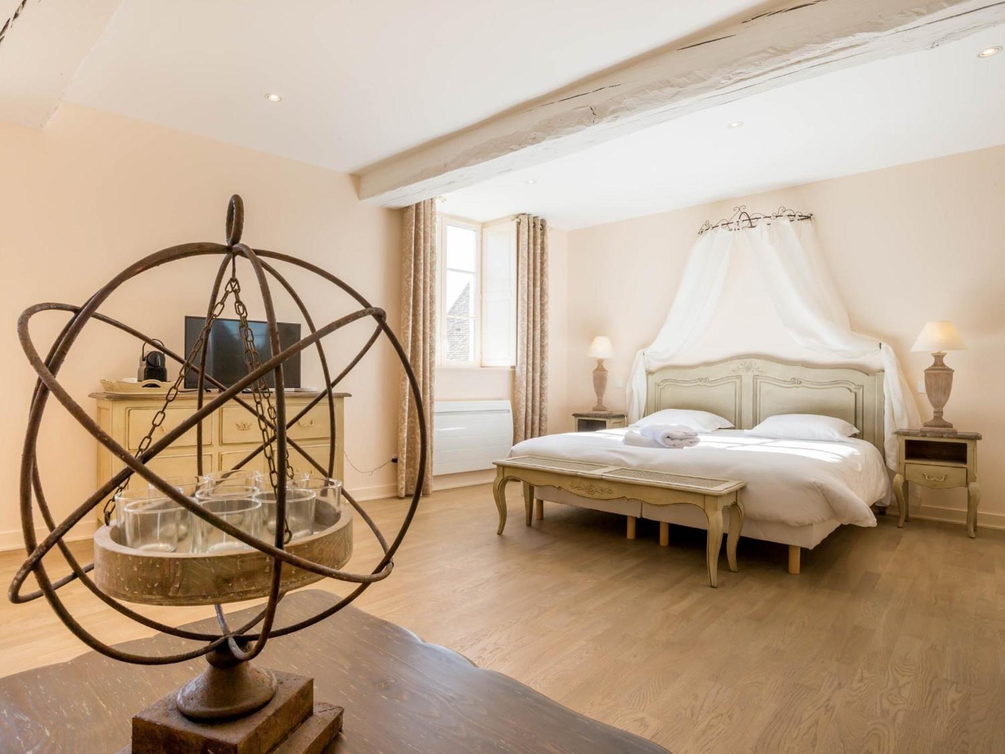 Le Cara - 4 Appartements Calmes Et Chics Au Coeur De Beaune Бон Стая снимка