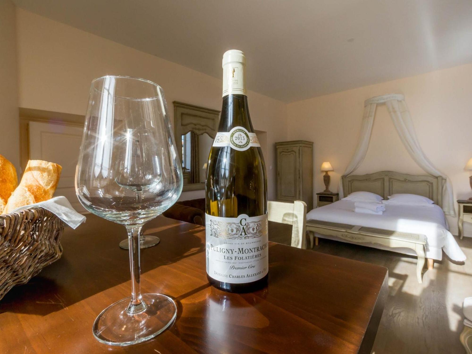 Le Cara - 4 Appartements Calmes Et Chics Au Coeur De Beaune Бон Стая снимка
