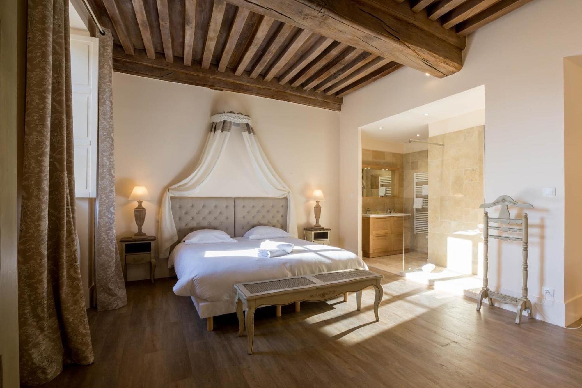 Le Cara - 4 Appartements Calmes Et Chics Au Coeur De Beaune Бон Стая снимка