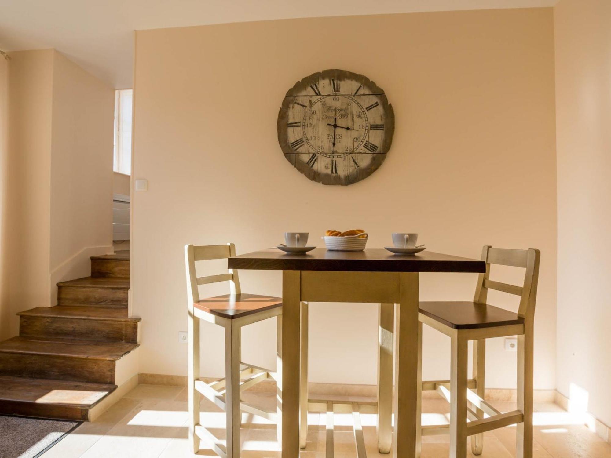Le Cara - 4 Appartements Calmes Et Chics Au Coeur De Beaune Бон Стая снимка