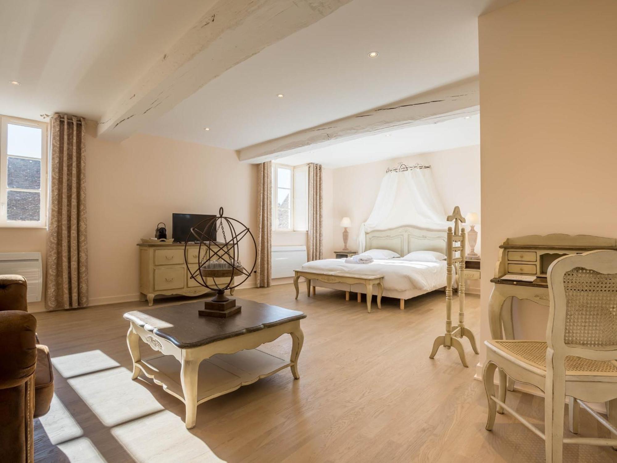 Le Cara - 4 Appartements Calmes Et Chics Au Coeur De Beaune Бон Стая снимка